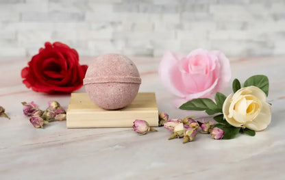 Bed of Roses Bath Bomb